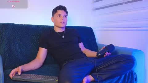 Snapshot of chris_argent chatting on 10/25/25, 03:47 Chris Argent online show from 10/25/25, 03:47