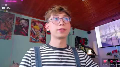 Snapshot of chris_blake_ chatting on 06/12/26, 10:08 chris_blake_ online show from 06/12/26, 10:08