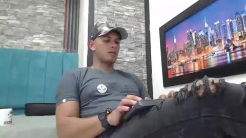 Snapshot of chris_dick2 chatting on 11/26/25, 05:19 chris_dick2 online show from 11/26/25, 05:19