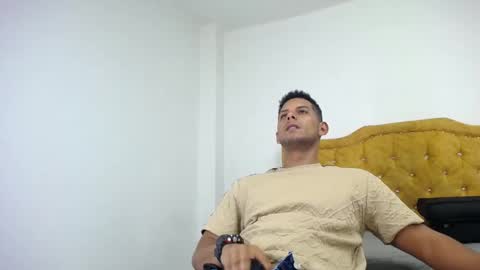 chris_dick2 online show from 05/05/26, 05:15