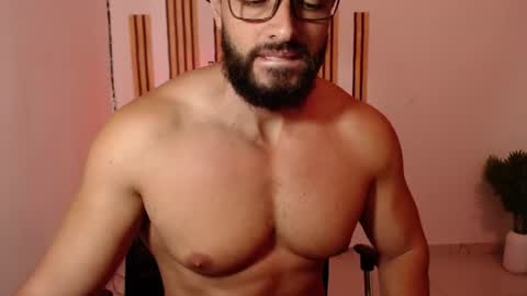 cris         Twitter magnum101010 insta magnumc20 online show from 07/15/26, 02:55