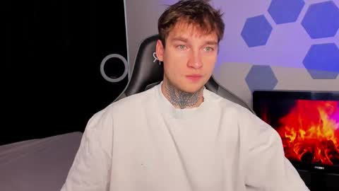 Chris Tyson online show from 10/06/25, 10:12