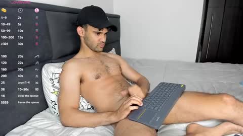 Im Chirs IM MODEL INDEPENDT online show from 01/13/25, 11:17