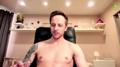 Chris online show from 06/11/26, 02:53