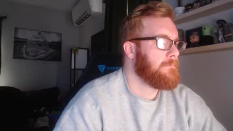 Snapshot of chrismg89 chatting on 12/11/24, 05:15 chrismg89 online show from 12/11/24, 05:15
