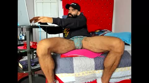 chriss_evanss_ online show from 12/21/25, 02:24