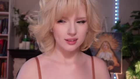 chriss_foxx online show from 05/16/26, 03:44