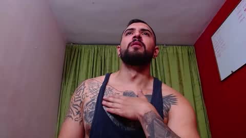 chriss_james online show from 02/05/25, 01:47