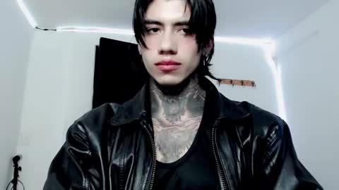 CHRIS  INDEPENT MODEL online show from 01/27/25, 10:06