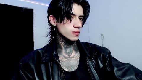 CHRIS  INDEPENT MODEL online show from 02/13/25, 08:06