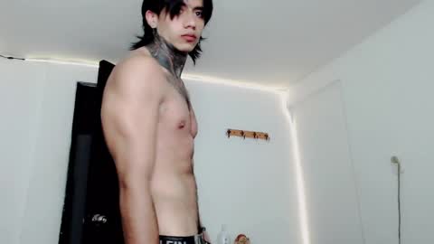 CHRIS  INDEPENT MODEL online show from 02/18/25, 09:54