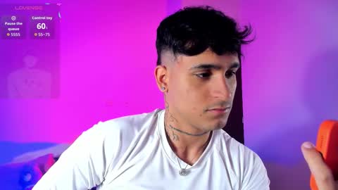 Christian Wang online show from 11/14/25, 10:51