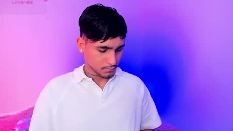 Christian Wang online show from 12/01/25, 05:07