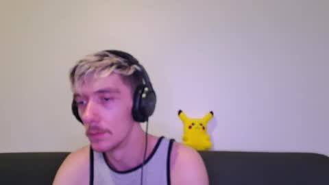 Snapshot of chrisslicer chatting on 12/01/25, 11:21 Christopher online show from 12/01/25, 11:21