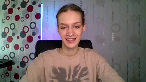Snapshot of chrissy_joyful chatting on 04/20/26, 03:31 chrissy_joyful online show from 04/20/26, 03:31