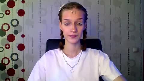 Snapshot of chrissy_joyful chatting on 05/14/26, 04:19 chrissy_joyful online show from 05/14/26, 04:19
