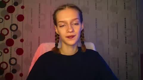 Snapshot of chrissy_joyful chatting on 05/18/26, 04:07 chrissy_joyful online show from 05/18/26, 04:07