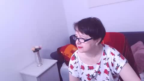 Christa online show from 12/08/24, 02:19