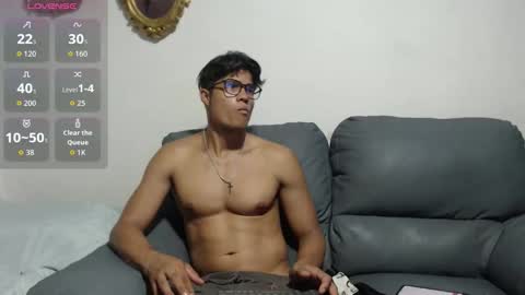 ---Chistian--- online show from 10/04/25, 11:03