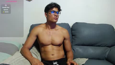 ---Chistian--- online show from 10/18/25, 11:16