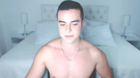 christiandiorx online show from 10/22/25, 01:39