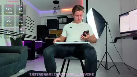 UPVOTE ME ------  ILL DO SOMETHING FOR FREE online show from 02/09/25, 06:58