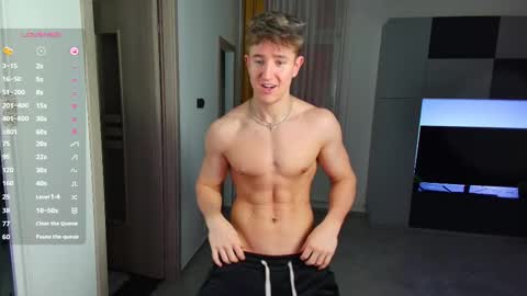 Snapshot of christianlevine_ chatting on 09/13/25, 05:18 UPVOTE ME ------ ILL DO SOMETHING FOR FREE online show from 09/13/25, 05:18