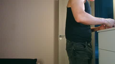 UPVOTE ME ------  ILL DO SOMETHING FOR FREE online show from 07/18/26, 06:01