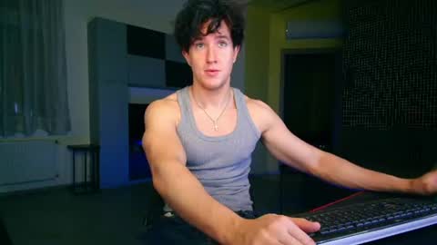 UPVOTE ME ------  ILL DO SOMETHING FOR FREE online show from 07/24/26, 06:39