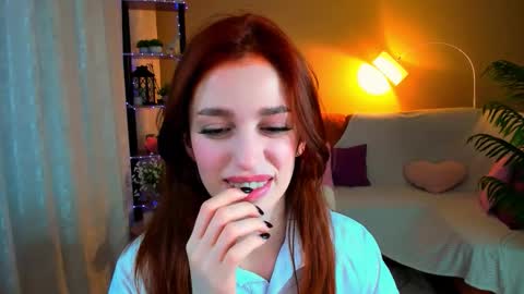 christinaconteeree online show from 11/20/25, 01:33