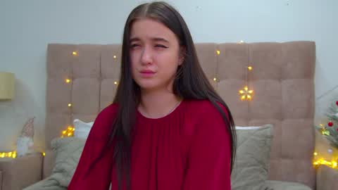 Christina online show from 12/24/24, 10:39