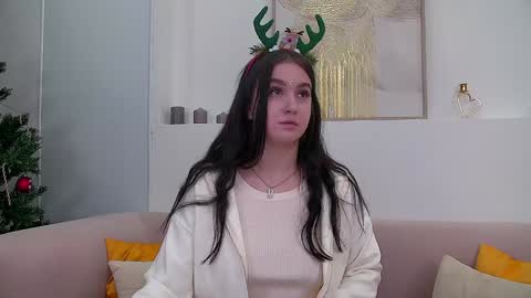 Christina online show from 12/30/24, 06:38