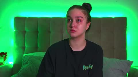 Christina online show from 02/22/25, 12:38