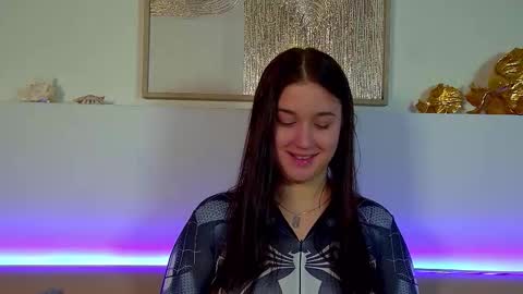 Christina online show from 12/01/25, 06:35