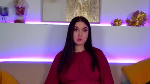 Christina online show from 12/13/25, 07:53