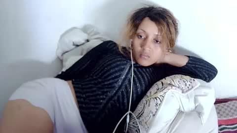 christine213 online show from 12/08/24, 03:24