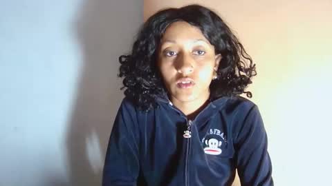 christine213 online show from 10/09/25, 09:24