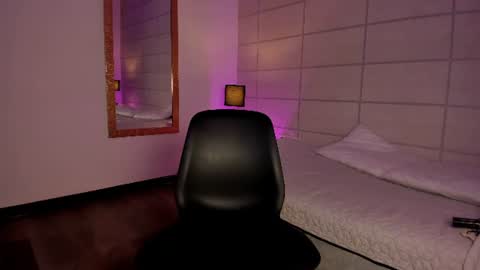 Christine  online show from 06/13/26, 06:55