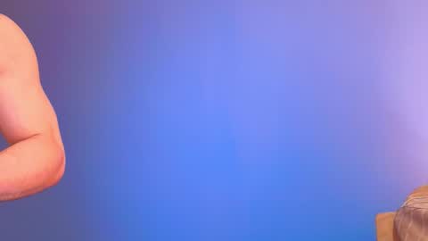 Snapshot of christopher_w chatting on 11/04/25, 07:35 Christopher online show from 11/04/25, 07:35