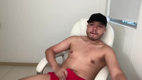 Snapshot of christopherdav chatting on 12/08/24, 10:47 Chris online show from 12/08/24, 10:47