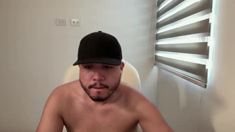 Snapshot of christopherdav chatting on 01/12/25, 10:22 Chris online show from 01/12/25, 10:22