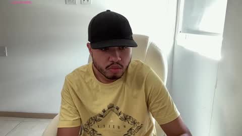 Snapshot of christopherdav chatting on 01/17/25, 07:49 Chris online show from 01/17/25, 07:49