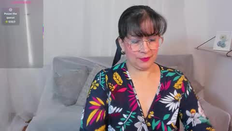 Snapshot of christy_ant chatting on 01/08/26, 05:04 Christy online show from 01/08/26, 05:04