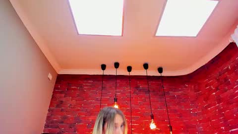 christyna_ross online show from 02/04/26, 08:14