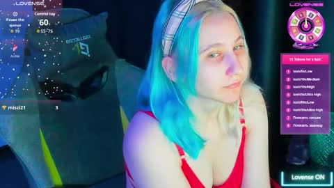 christyw3b online show from 11/07/25, 05:35