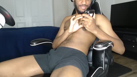 Snapshot of chrisvacherx chatting on 10/03/25, 11:02 ChrisVacherx online show from 10/03/25, 11:02