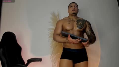 chrizmacgregor online show from 10/10/25, 02:10