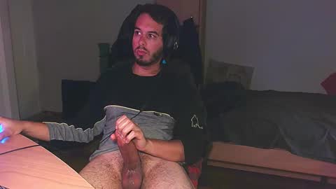 Snapshot of chromefox123 chatting on 11/27/25, 01:07 Chromefox123 online show from 11/27/25, 01:07