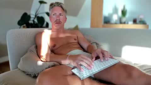 ChrisBang online show from 07/06/26, 05:37