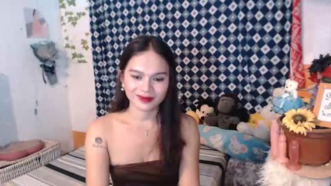 Ur Suraya22 online show from 01/18/25, 09:34